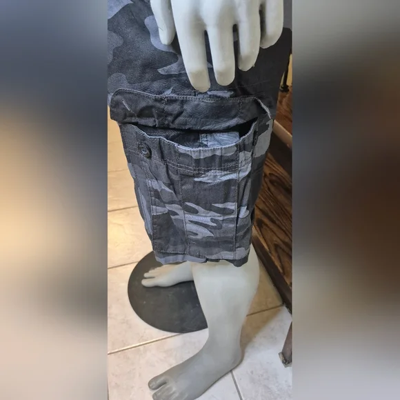 Urban Heritage Black and Gray Camo Cargo Shorts - Picture 8 of 11